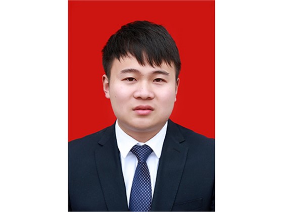 李城 积极分子